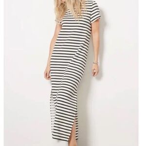 Spanx Maxi Dress – Black & White Stripe / XL